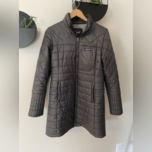 Patagonia Women’s Long Winter Coat Size Medium
